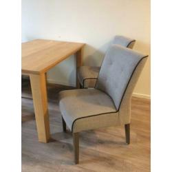 Compacte eethoek eetset bestaande 4 stoelen 1 tafel senioren