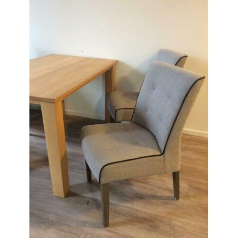 Compacte eethoek eetset bestaande 4 stoelen 1 tafel senioren