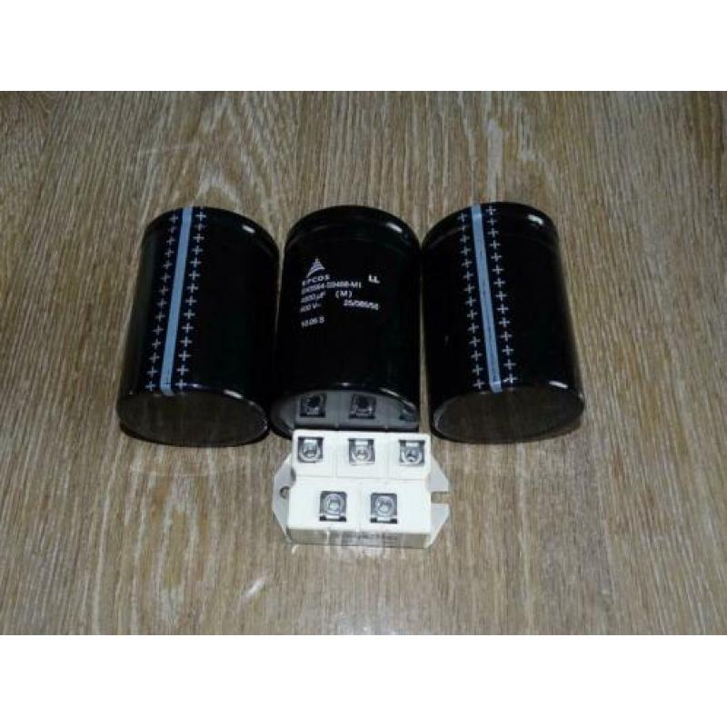 3 x Epcos Condensator 4800uF - 400Volt en gelijkrichtbrug 11