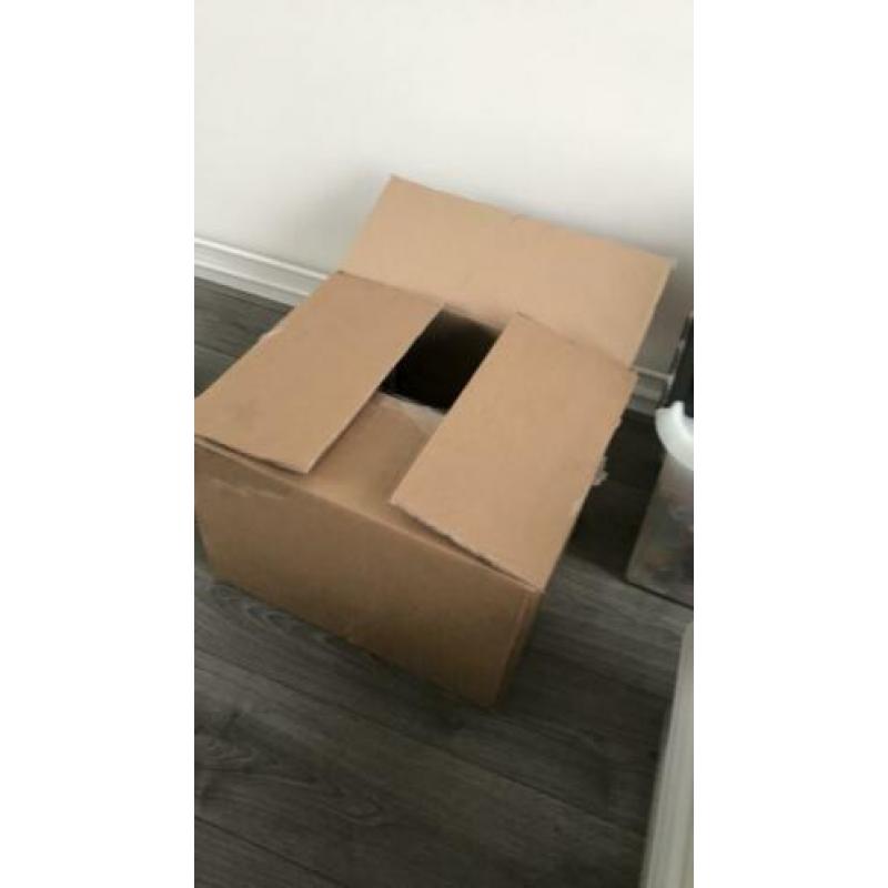Verhuisdozen, ongeveer 30 stuks