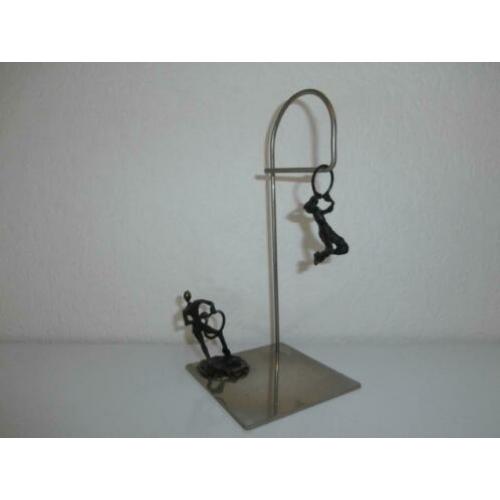 Brons,, Beeld 2 Atleten met/aan Ringen