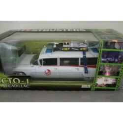 Ertl 1/18 Cadillac Ambulance Ecto-1 (Ghostbusters)