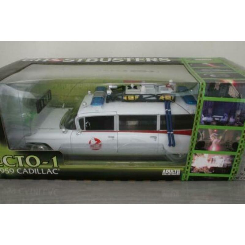 Ertl 1/18 Cadillac Ambulance Ecto-1 (Ghostbusters)