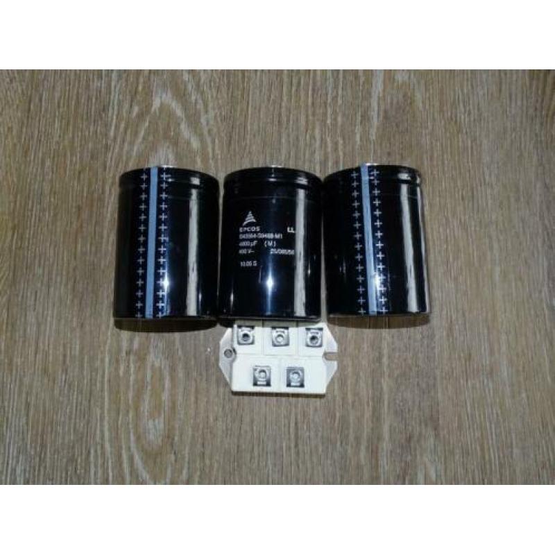 3 x Epcos Condensator 4800uF - 400Volt en gelijkrichtbrug 11