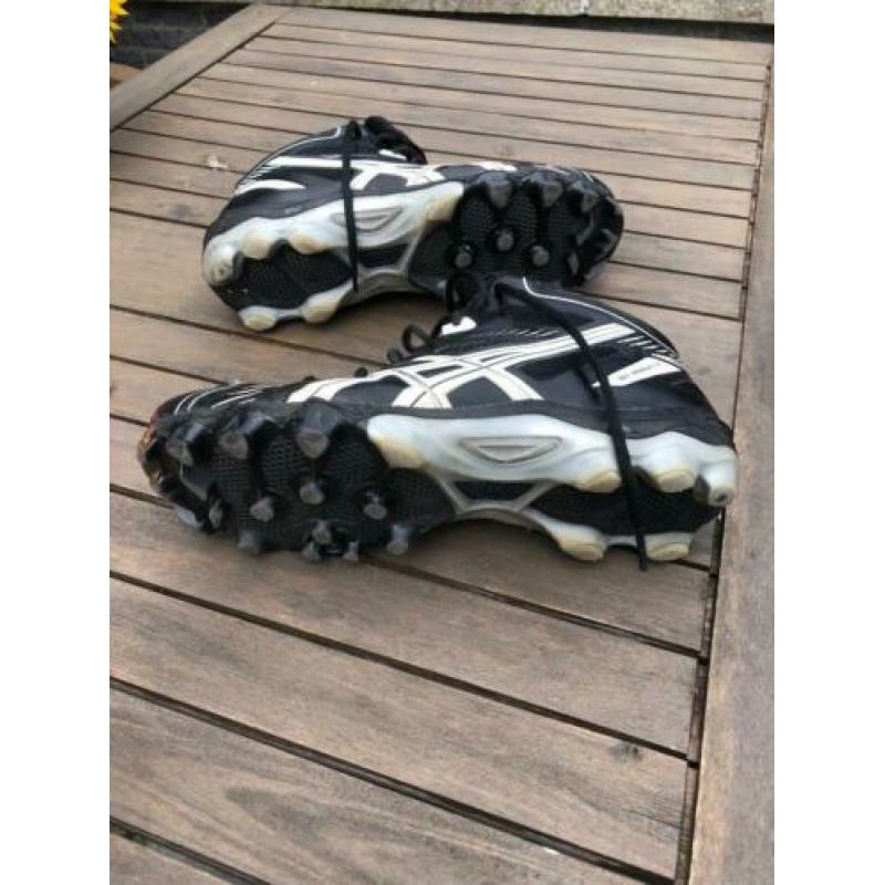 Asics kunstgras korfbal schoenen maat 41,5