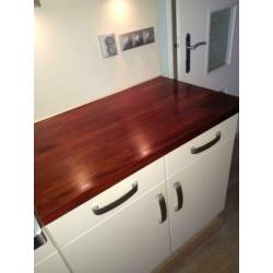 keuken werkeiland / keukenblad met spoelbak en grohe kraan