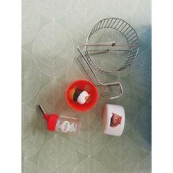 Hamsterkooi / muizenkooi met toebehoren te koop?