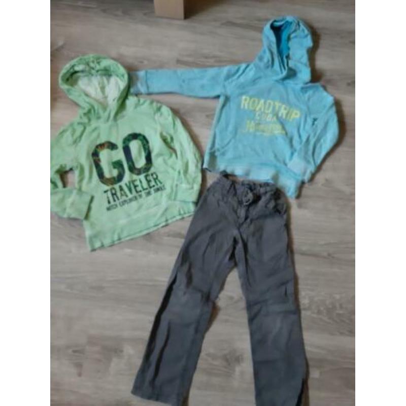 2 truien/hoodies Mitch en broek Mexx maat 116
