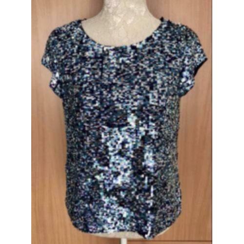 A .Wear top maat 40