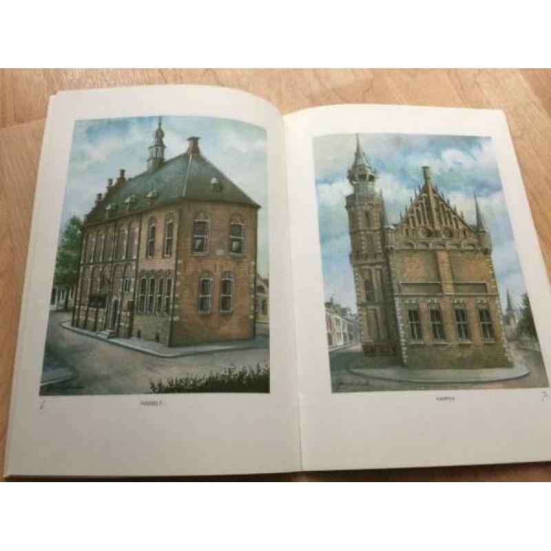 boekje met aquarellen thema Raadhuizen