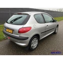 Peugeot 206 1.1 NIEUWE APK / NAP / INRUIL MOGELIJK