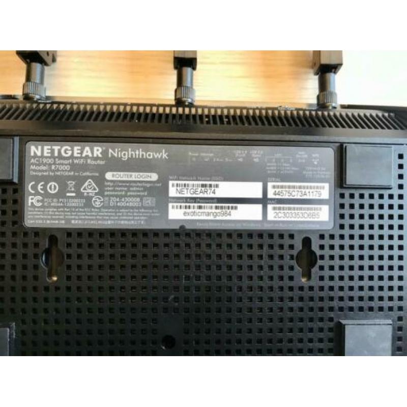 Netgear Nighthawk AC1900 R7000 smart wifi router