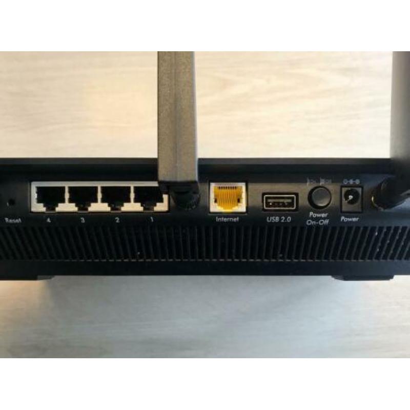 Netgear Nighthawk AC1900 R7000 smart wifi router