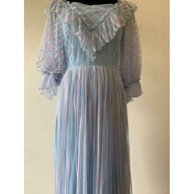 Lange blauw paarse kanten vintage jurk van Pronuptia