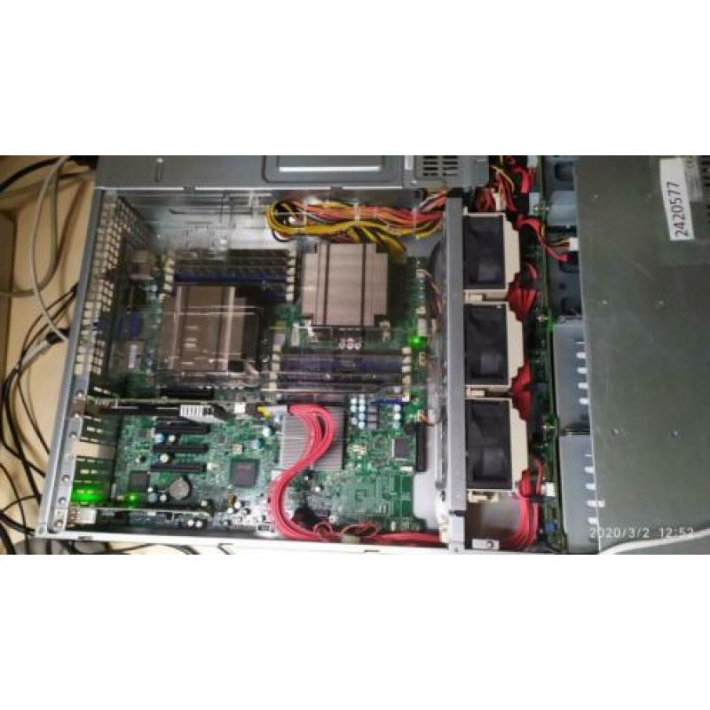 Supermicro X8DT6 2U Rack 64GB ,4x300GB SAS, 2 x XEON E5645