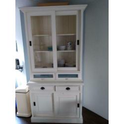 Buffetkast creme 110 cm breed 260cm hoog