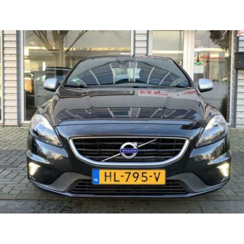 Volvo V40 2.0 D2 R-Design Business Navi Leer in topstaat aut