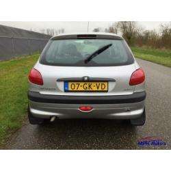 Peugeot 206 1.1 NIEUWE APK / NAP / INRUIL MOGELIJK