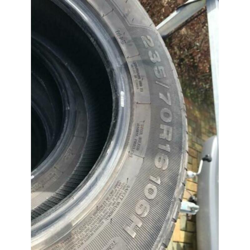 4 winterbanden 4x4 235/70 R16 106 H Green-Max