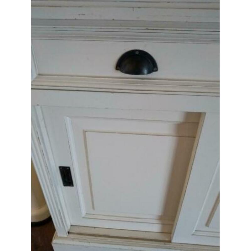 Buffetkast creme 110 cm breed 260cm hoog