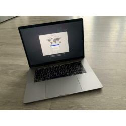 Macbook Pro 2017 15 inch Touch Bar Space Grey