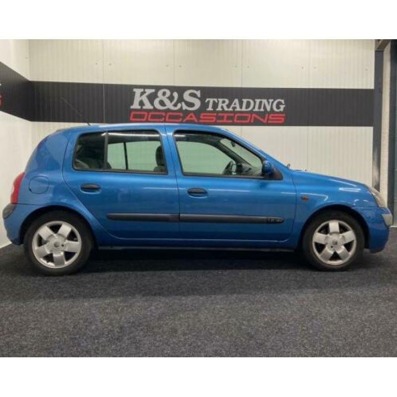 Renault Clio 1.6-16V RXE climate control 5 deurs
