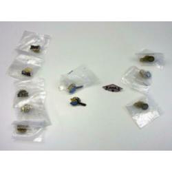 Diverse pins