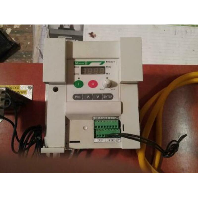 Moeller omvormer van 220 volt naar 380 volt