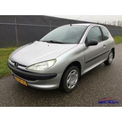 Peugeot 206 1.1 NIEUWE APK / NAP / INRUIL MOGELIJK