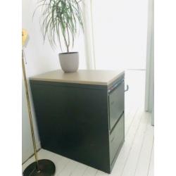 Vintage retro archiefkast / dossierkast met laden olijfgroen