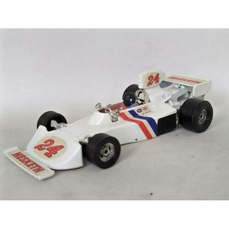 Hesketh 308 James Hunt formule 1 1:32 Corgi toys Pol