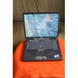 Degelijke mooie laptop van DELL INSPIRON Model No PPO1X