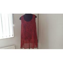 zgan.rood zwart slangenprint bloes/tuniek ZOI mt 50