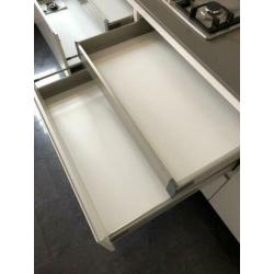 Te koop: moderne complete keuken