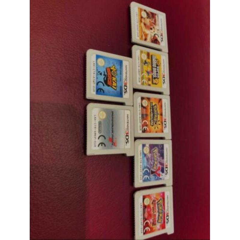 New Nintendo 3DS XL NEW + Hoes, Games, Oplader en pennen.