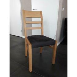 Tafel met 4 stoelen (90×160/220)