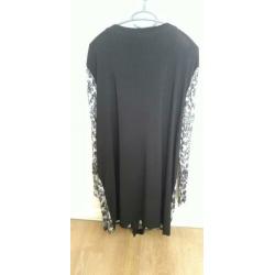 Tuniek NIEUW merk Carleoni mt.52