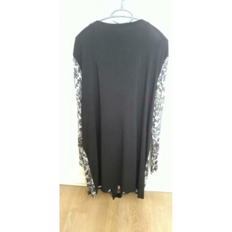Tuniek NIEUW merk Carleoni mt.52