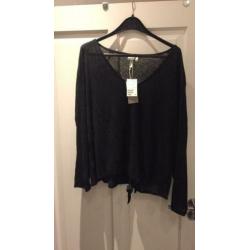 Mooie top H&M cl zwart linnen