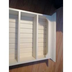 Leuke wandkast 100x58.5
