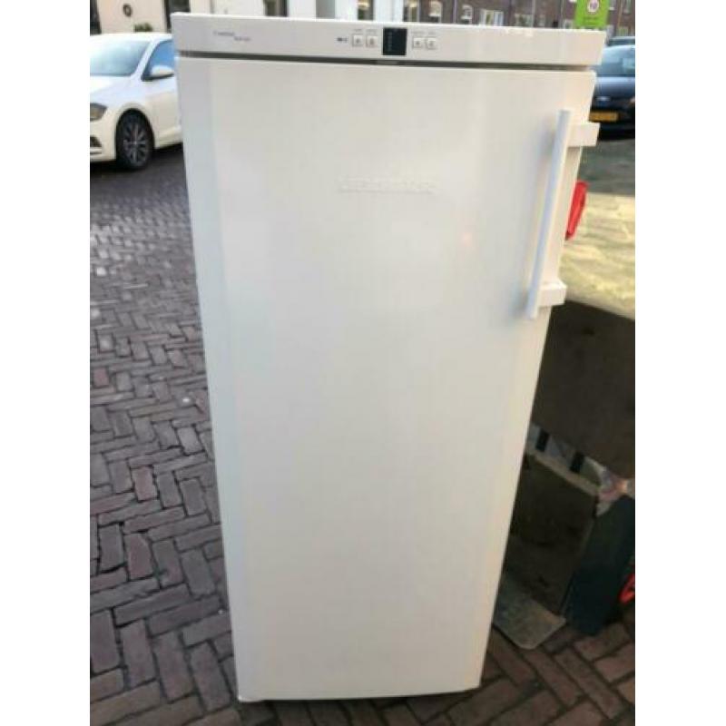 Vrieskast liebherr no frost 6 laden A++