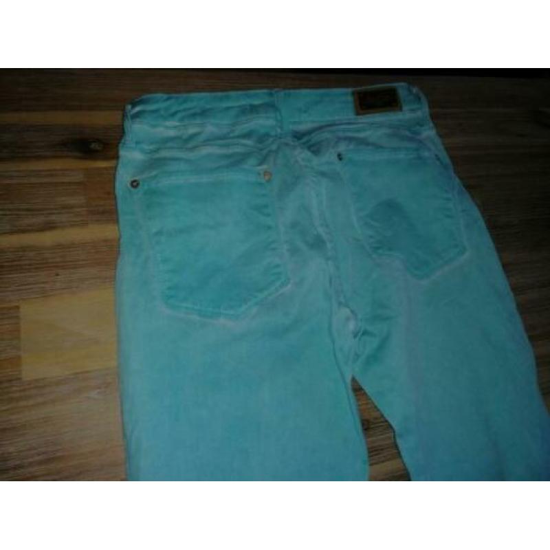 MOOIE licht blauwgroene dunne broek merk ZARA WOMAN