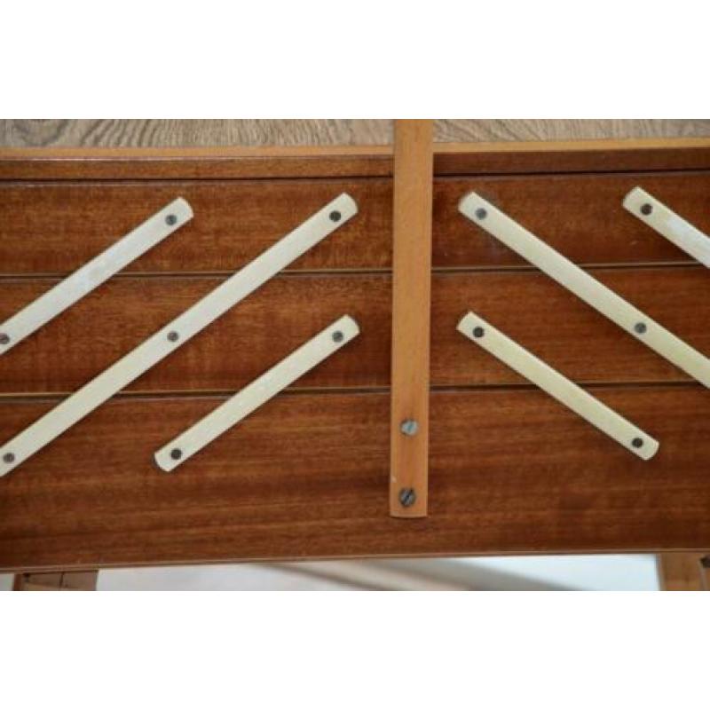 Vintage Houten Naaibox (met inhoud)