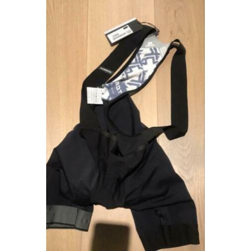 Nieuwe Assos Cento Evo fietsbroek maat M