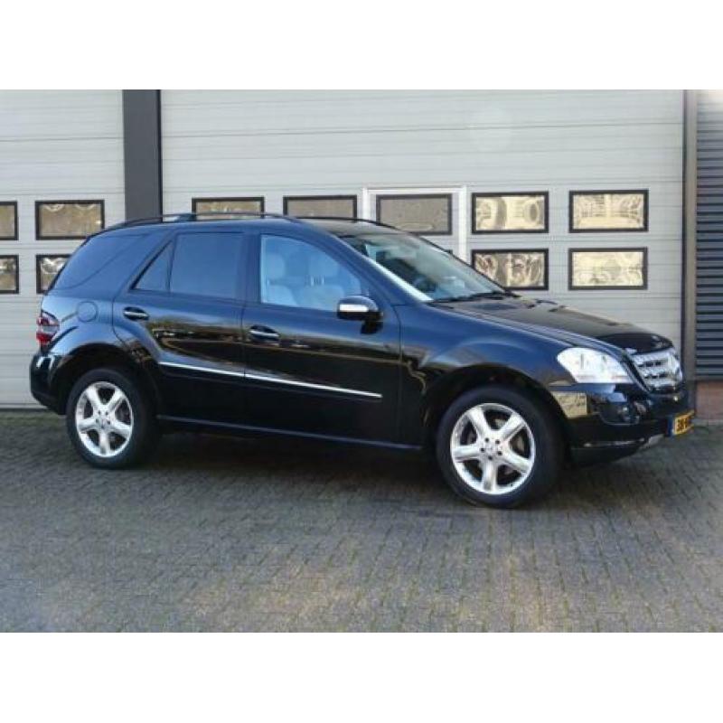 Mercedes-Benz M-Klasse ML 320 4 MATIC Luchtvering - GRIJS -