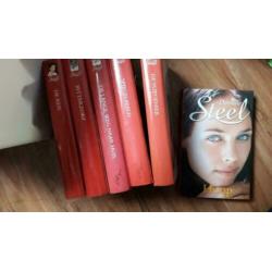 6 Danielle Steel boeken te koop