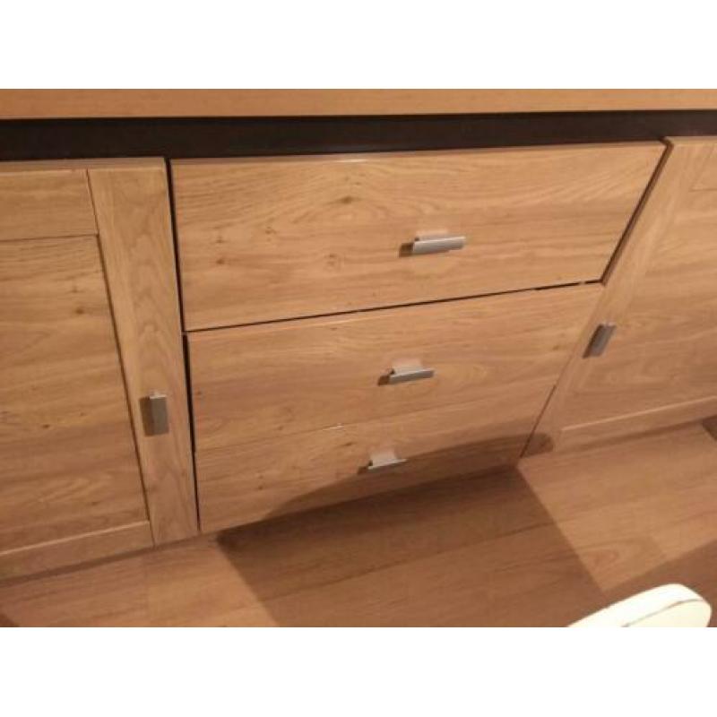 Prachtige dressoir van Leen Bakker. Licht eiken