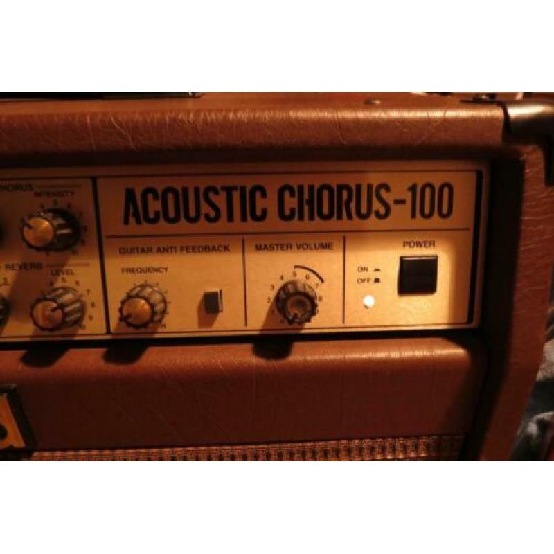 Roland AC 100 acoustic chorus amp , akoestische versterker