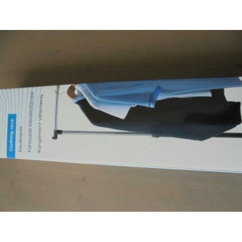 Kleding rek.