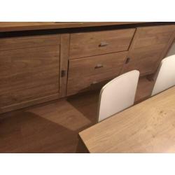 Prachtige dressoir van Leen Bakker. Licht eiken